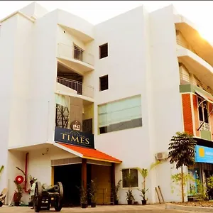 https://le-adams.kerala-hotels.net